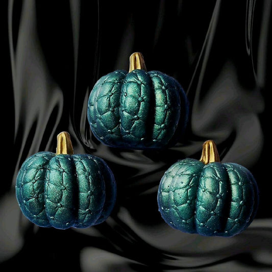 Large quilted pumpkins