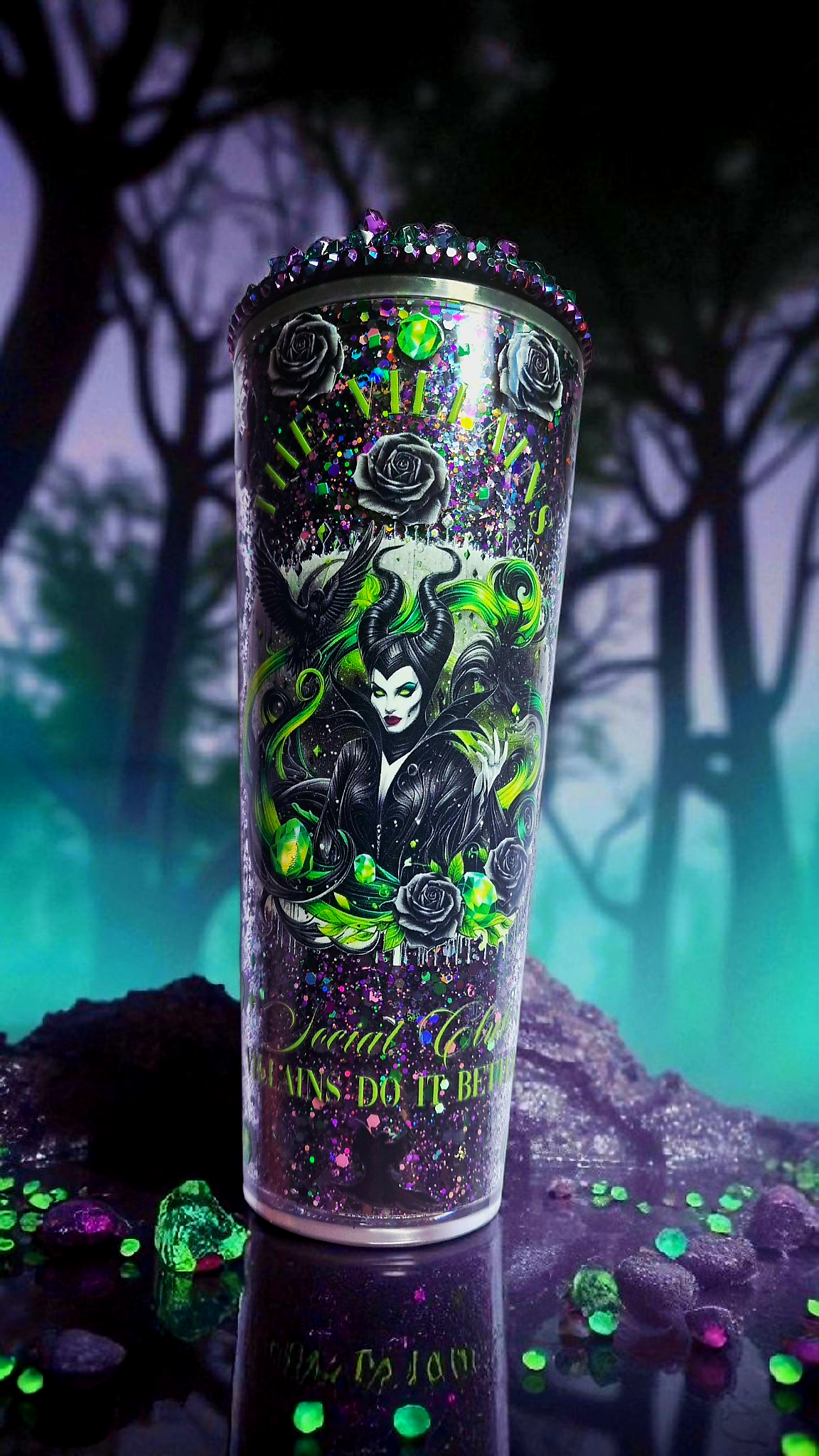 🖤Purple, green, and black Maleficent no-globe 24oz tumbler🖤